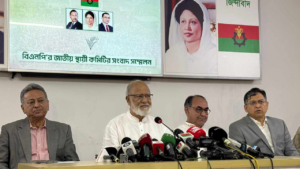 বিএনপি চেয়ারপারসনের রাজনৈতিক কার্যালয়ে সংবাদ সম্মেলনে ড. খন্দকার মোশাররফ হোসেন