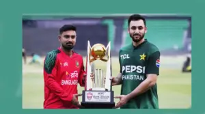 ট্রফি হাতে বাংলাদেশ ও পাকিস্তান দলের অধিনায়ক
