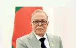 ব্যাংকক থেকে চিকিৎসা নিয়ে দেশে ফিরেছেন সাবেক রাষ্ট্রপতি আবদুল হামিদ । শাহজালাল আন্তর্জাতিক বিমানবন্দরে বিমান থেকে নেমে দেশে ফিরে অনেক প্রশ্নের জন্ম দিয়েছেন তিনি৷