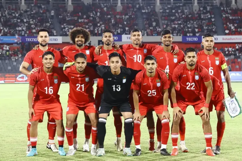 আগামী ১০ জুন অনুষ্ঠিতব্য বাংলাদেশ-সিঙ্গাপুর ম্যাচ ঘিরে ফুটবলপ্রেমীদের আগ্রহ যেমন তুঙ্গে, তেমনি বাড়ছে নিরাপত্তা নিয়ে উদ্বেগও।