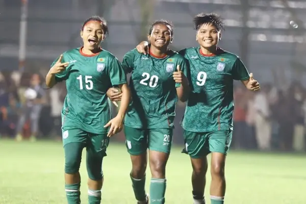সাফ অনূর্ধ্ব-২০ নারী চ্যাম্পিয়নশিপে ভুটানকে ৪-১ গোলের ব্যবধানে হারিয়েছে বাংলাদেশ।