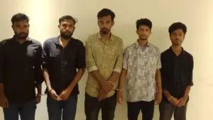 সমন্বয়ক পরিচয়ে চাঁদাবাজি করতে গিয়ে গ্রেপ্তার হয়েছেন ৫ জন।