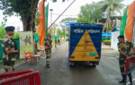 ৬০টি কার্টনে করে ৩০০ কেজি হাড়িভাঙ্গা আম পাঠানো হয়।