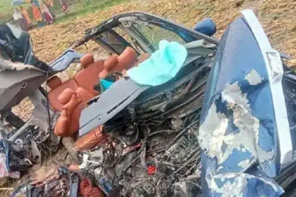 ট্রাক-মাইক্রোবাস সংঘর্ষে ৬ জন নিহত ট্রাক ও মাইক্রোবাসের মুখোমুখি সংঘর্ষে নিহত হয়েছেন ৬ জন।