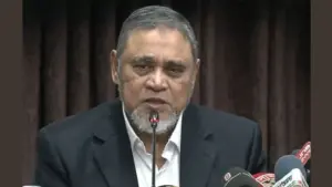আগামী বছর ফেব্রুয়ারির প্রথমার্ধে ত্রয়োদশ জাতীয় নির্বাচন অনুষ্ঠিত হবে বলে জানিয়েছেন প্রধান নির্বাচন কমিশনার (সিইসি) এ এম এম নাসির উদ্দীন।