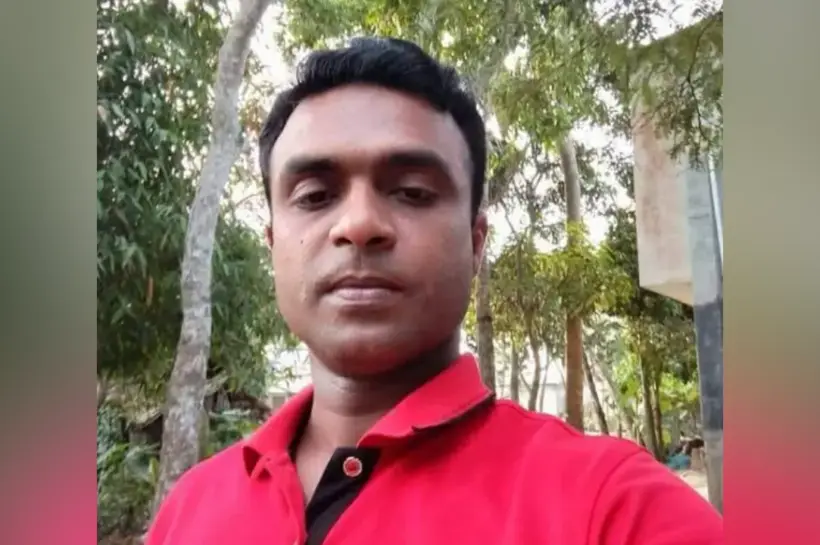 যুবদল নেতা শামীম হোসেনকে (৩৩) কুপিয়ে হত্যা করা হয়েছে।