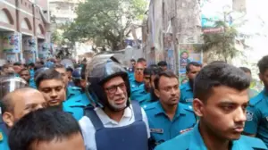 আব্দুল লতিফ সিদ্দিকীসহ ১৬ জনকে কারাগারে পাঠানোর আদেশ দিয়েছেন আদালত।