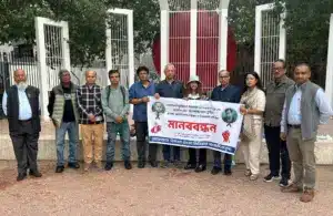 লন্ডনে বাংলা মিডিয়ার সাংবাদিকদের উদ্যোগে মানববন্ধন অনুষ্ঠিত হয়েছে।