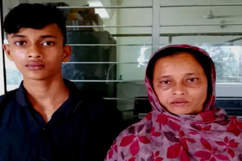 'দাফনের' ১৭ দিন পর এক কিশোরকে জীবিত অবস্থায় তার আত্মীয়ের বাড়ি থেকে উদ্ধার করেছে পুলিশ।