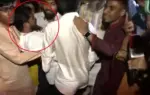 জাতীয় পার্টির কার্যালয়ের সামনে পুলিশের সঙ্গে গণ-অধিকার পরিষদের নেতাকর্মীদের সংঘর্ষের ঘটনা ঘটেছে।