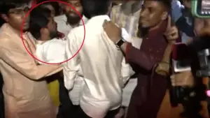 জাতীয় পার্টির কার্যালয়ের সামনে পুলিশের সঙ্গে গণ-অধিকার পরিষদের নেতাকর্মীদের সংঘর্ষের ঘটনা ঘটেছে।