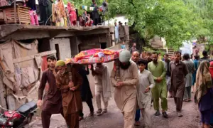 উত্তর পাকিস্তানে টানা ভারি বৃষ্টিপাতের ফলে সৃষ্টি হয়েছে আকস্মিক বন্যা।