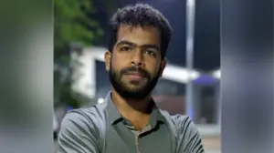 বৈষম্যবিরোধী ছাত্র আন্দোলনের সাবেক সমন্বয়ক রহমত আলীকে বহিষ্কার করা হয়েছে।