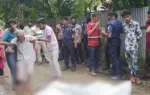ছাত্রলীগ নেতা মো. সাইফুল্লাহ আরিফকে (৩০) তার বাসার সামনে কুপিয়ে হত্যা করা হয়েছে।