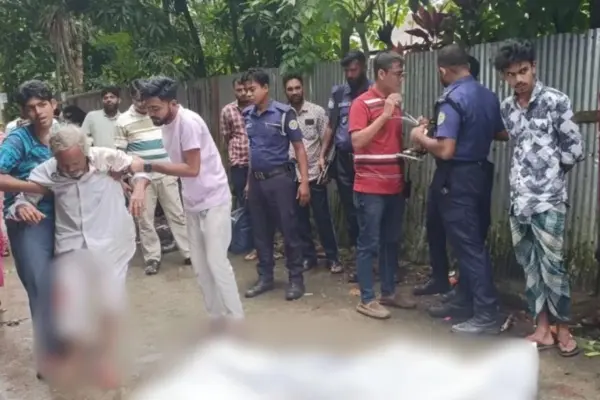 ছাত্রলীগ নেতা মো. সাইফুল্লাহ আরিফকে (৩০) তার বাসার সামনে কুপিয়ে হত্যা করা হয়েছে।
