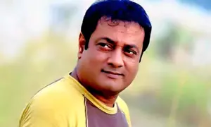 নিজের একটি ভিডিও বার্তা প্রকাশ করেছেন অভিনেতা স্বাধীন খসরু।