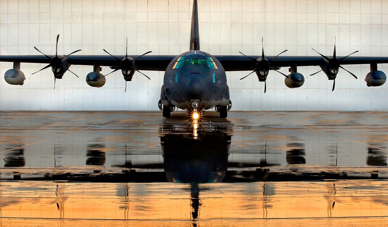 আমেরিকা বিমানবাহিনীর একটি (C130) সি-১৩০ সুপার হারকিউলিস পরিবহন বিমান। (ছবিঃ সংগৃহীত)