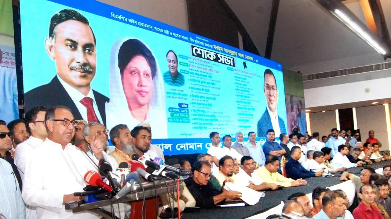 মির্জা আব্বাস বলেছেন, আওয়ামী লীগের সঙ্গে আঁতাত করে ছাত্রলীগের সব ভোট নিয়ে শিবির ডাকসু নির্বাচনে জয় পেয়েছে।