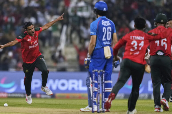 টাইগারদের সুপার ফোরের স্বপ্ন আটকে আছে নানা সমীকরণে।