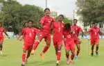 শ্রীলঙ্কার কলম্বোতে চলমান সাফ অনূর্ধ্ব-১৭ ফুটবলের ফাইনালে পৌঁছে গেছে বাংলাদেশ কিশোর দল।