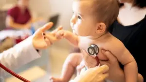 হার্টের ত্রুটি নিয়ে বছরে পৌনে এক লাখ শিশুর জন্ম হয়।