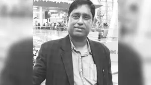 একটি বেসরকারি ক্লিনিক থেকে আমিরুল ইসলাম (৬০) নামের এক চিকিৎসকের গলাকাটা লাশ উদ্ধার করেছে পুলিশ।