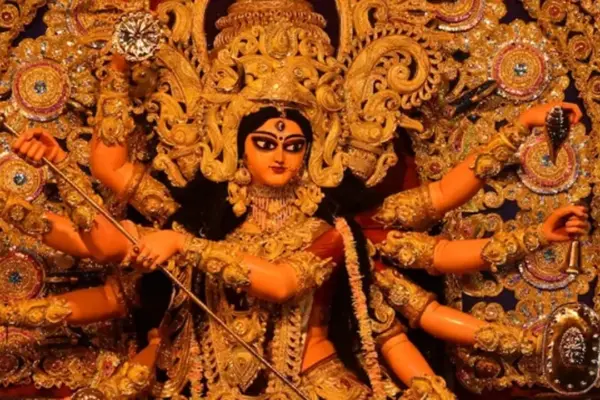 এক বছর প্রতীক্ষার পর শুরু হয়েছে শারদীয় দুর্গোৎসব।