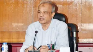 এক যৌথ বিবৃতিতে সংগঠনগুলো স্বরাষ্ট্র উপদেষ্টার মন্তব্য অবিলম্বে প্রত্যাহার এবং নিঃশর্ত ক্ষমা প্রার্থনার দাবি জানিয়েছে।