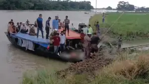 জমিয়তে উলামায়ে ইসলাম বাংলাদেশের কেন্দ্রীয় কার্যনির্বাহী সদস্য মাওলানা মুশতাক আহমদ গাজিনগরীর মরদেহ মিলেছে নদীতে।