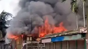 মাইকে ঘোষণা দিয়ে চারটি মাজারে হামলা ও ভাঙচুরের পর আগুন দিয়েছে কিছু লোক।