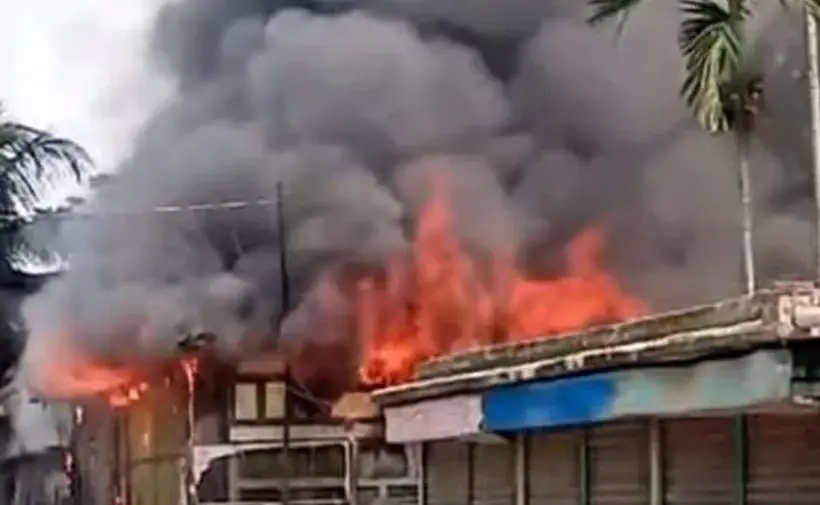 মাইকে ঘোষণা দিয়ে চারটি মাজারে হামলা ও ভাঙচুরের পর আগুন দিয়েছে কিছু লোক।