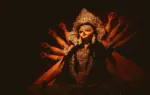 শারদীয় দুর্গোৎসব উপলক্ষে বাংলাদেশের সরকারি চাকরিজীবীরা এ বছর টানা চারদিনের ছুটি উপভোগ করবেন।