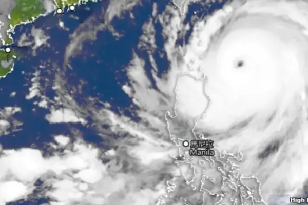 উপকূলের দিকে ধেয়ে আসছে সুপার টাইফুন রাগাসা।