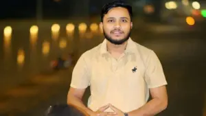 ছাত্রলীগের এক কর্মীর হাত-পায়ের রগ কেটে দেওয়া হয়েছে।