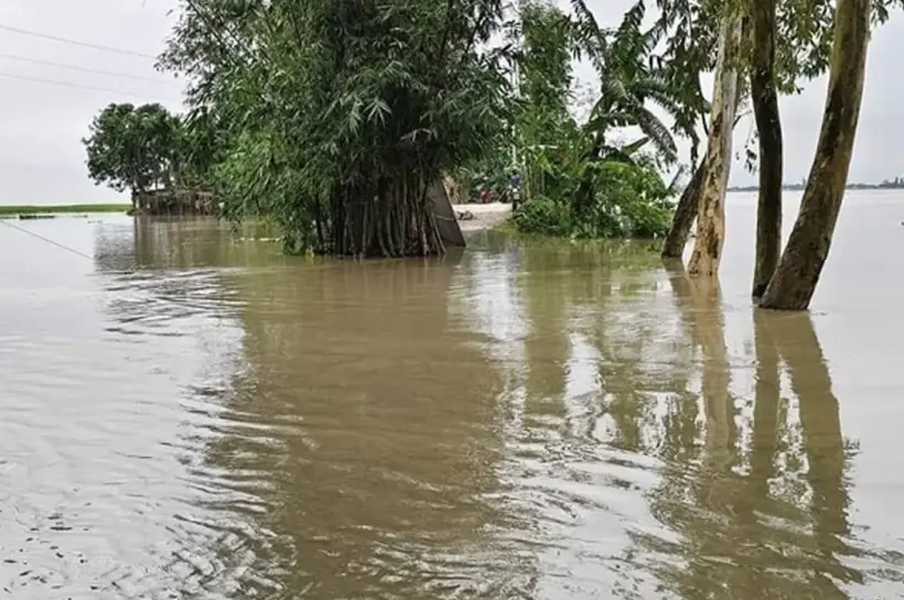 ভারী থেকে অতি ভারী বৃষ্টিপাতের সম্ভাবনা রয়েছে।
