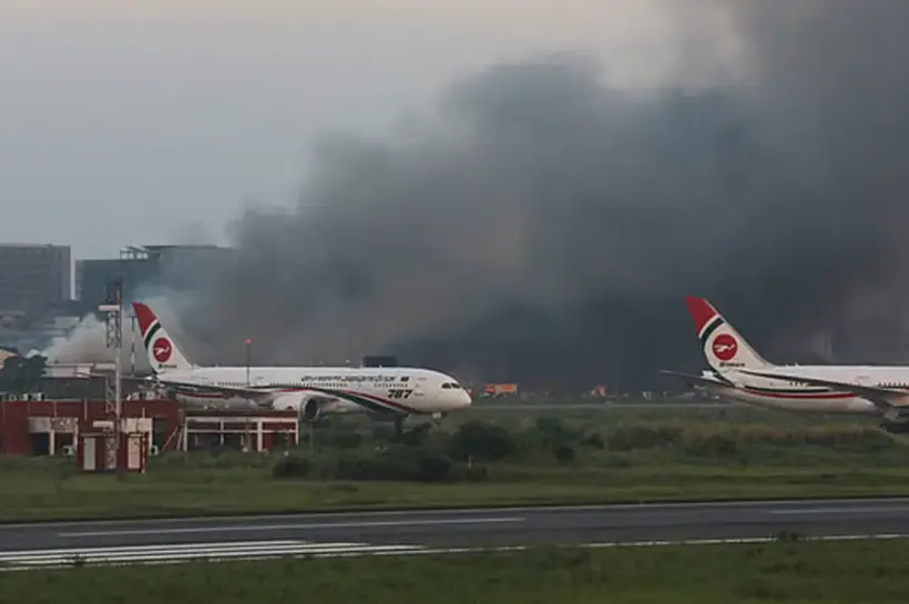 হযরত শাহজালাল আন্তর্জাতিক বিমানবন্দরের কার্গো ভিলেজে লাগা আগুন সূত্রপাতের চার ঘণ্টার বেশি সময় পেরিয়ে গেলেও নিয়ন্ত্রণে আনা যায়নি।