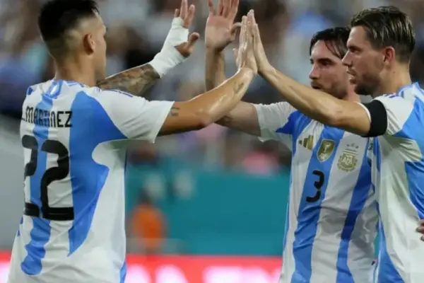 মায়ামির হার্ড রক স্টেডিয়ামের প্রীতি ম্যাচে ১-০ গোলের জয় পেয়েছে আর্জেন্টিনা।