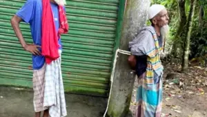 সকাল সাড়ে ৮টা থেকে বেলা ১১টা পর্যন্ত তাকে বেঁধে রাখা হয়।