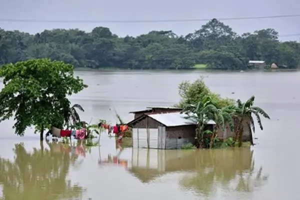 বাংলাদেশের উত্তরাঞ্চলের ৪টি প্রধান নদ-নদীর পানি বাড়তে পারে এবং এতে বন্যার ঝুঁকি তৈরি হতে পারে।
