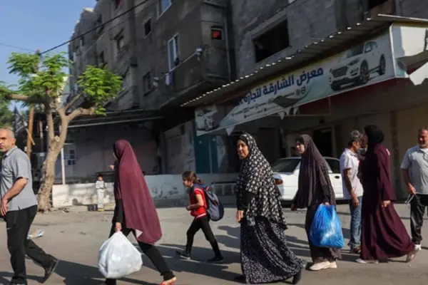 ফিলিস্তিনের গাজা শহর খালি করার পরিকল্পনা বাস্তবায়নে এখন পুরোদমে হামলা চালাচ্ছে ইসরায়েল।