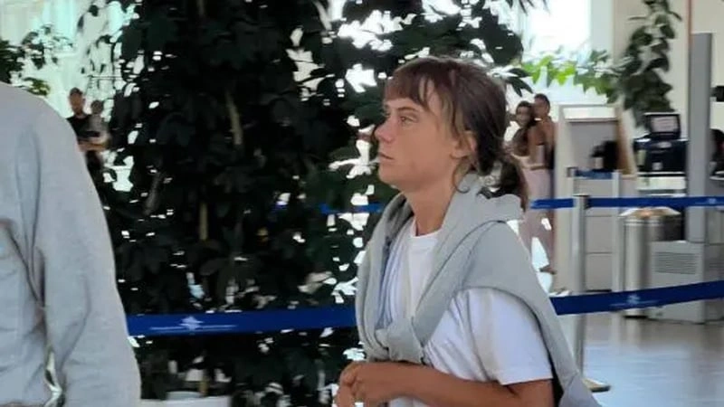 ইসরায়েলের কর্মকর্তারা জানান, তারা নৌবহর থেকে আটক করা ১৭১ জনকে মুক্তি দিয়ে গ্রিস এবং স্লোভাকিয়ায় পাঠিয়েছেন।