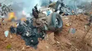 আশঙ্কা করা হচ্ছে, দুর্ঘটনায় বিমানে থাকা ১২ আরোহীর সবাই নিহত হয়েছেন।