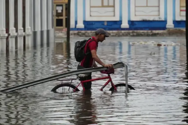 হারিকেন মেলিসা জ্যামাইকায় ক্যাটাগরি-৫ মাত্রার ঝড়ের শক্তি নিয়ে আঘাত হানে।