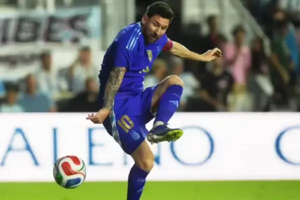 আন্তর্জাতিক প্রীতি ম্যাচে পুয়ের্তো রিকোর বিপক্ষে বড় জয় পেয়েছে তিনবারের বিশ্বচ্যাম্পিয়ন আর্জেন্টিনা।