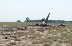 অবতরণের সময় বিধ্বস্ত হয়েছে একটি রাশিয়ান মিগ-৩১ যুদ্ধবিমান।