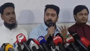 এনসিপির আহ্বায়ক নাহিদ ইসলাম বলেন, আমরা আইনিভিত্তি ছাড়া এবং অর্ডারের ব্যাপারে নিশ্চয়তা ছাড়া যদি সনদে স্বাক্ষর করি, সেটা মূল্যহীন হবে।