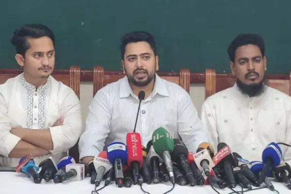 নাহিদ ইসলাম বলেছেন, ফেব্রুয়ারিতে জাতীয় নির্বাচন আয়োজন সম্ভব নয়।