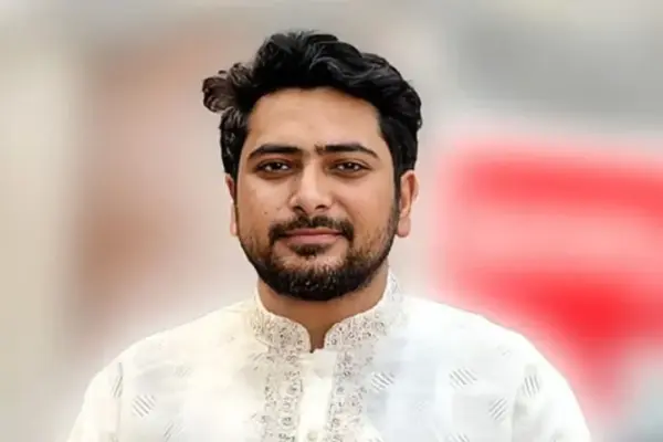 নাহিদ ইসলাম বলেছেন, তত্ত্বাবধায়ক সরকার এই মুহূর্তে ফিরিয়ে আনার সুযোগ নেই।