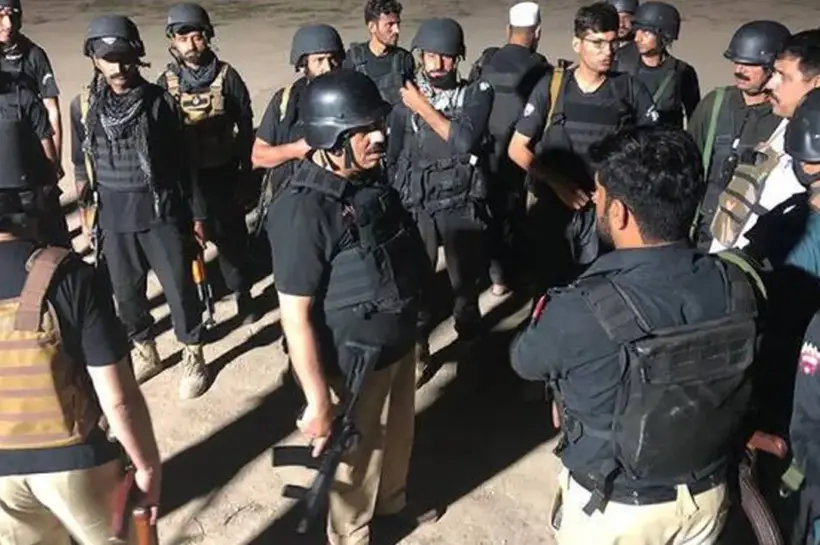 একটি পুলিশ প্রশিক্ষণ কেন্দ্রে গভীর রাতে হামলা হয়েছে।