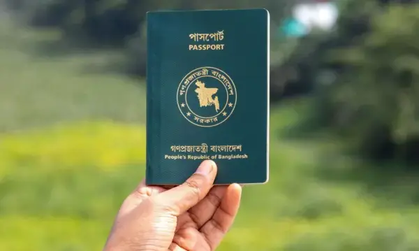 বিশ্বব্যাপী ভিসা নিষেধাজ্ঞা কঠোর হওয়ায় বাংলাদেশের পাসপোর্টের মূল্য ক্রমেই কমছে।